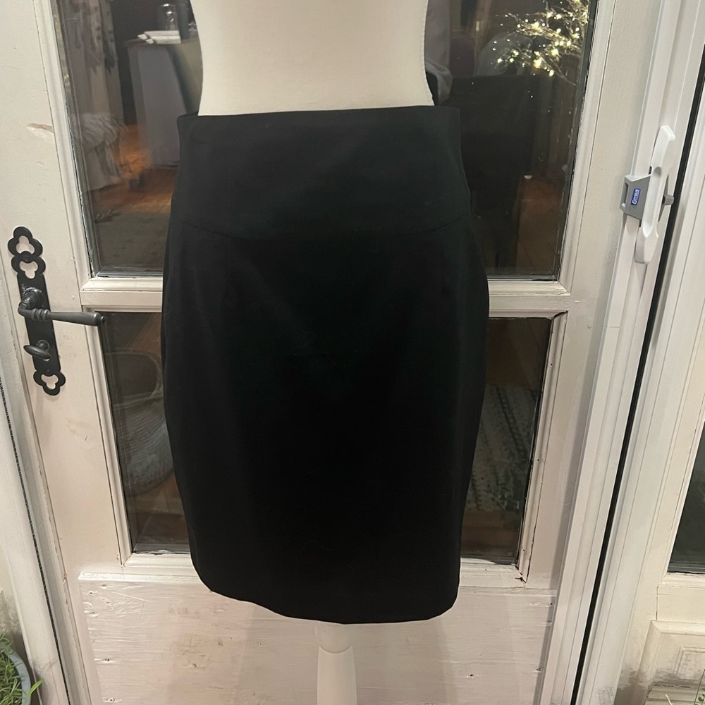 Little black skirt